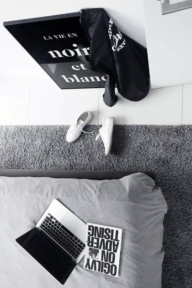 Noir Et Blanc (Noir)